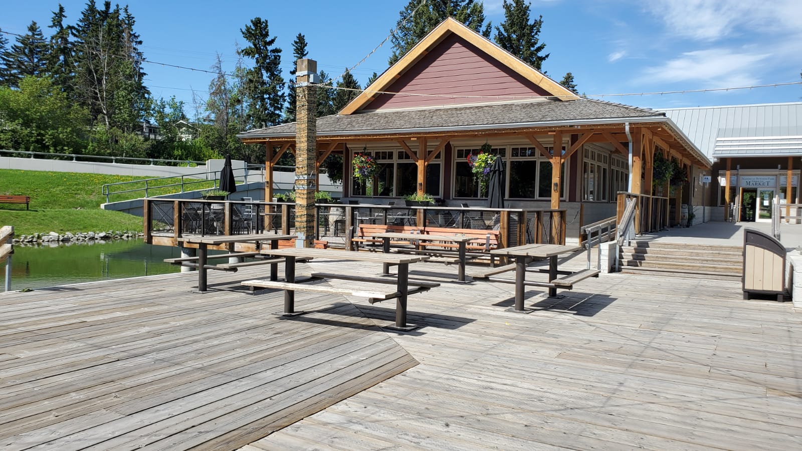 Bowness Calgary homes